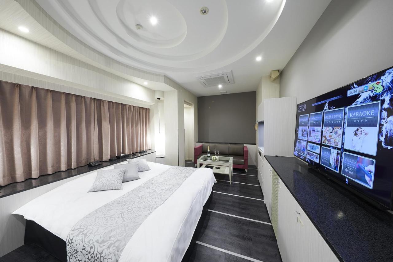 Sen (adults Only) Hotel do amor